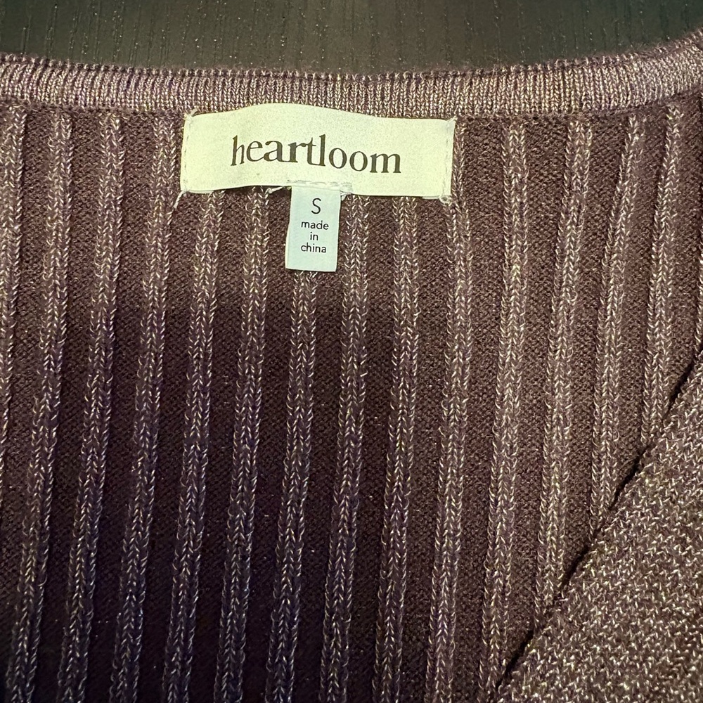 Heartloom V-Neck Ribbed Sweater - Size Small - Picture 5 of 12